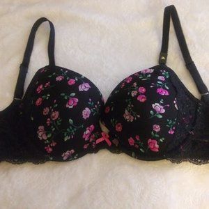 ✨Victoria's Secret✨ NWT Dream Angels Black Lace Floral Demi Push Up 38C